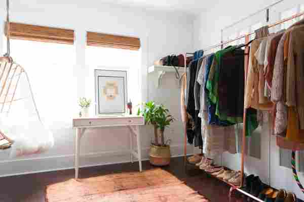 These 5 Questions Will Help You Declutter Any Space in Your Home