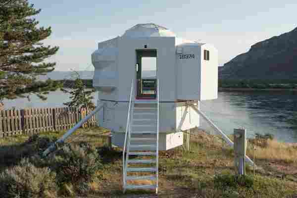 Need ‘space’? You can now live in this lunar lander tiny house!