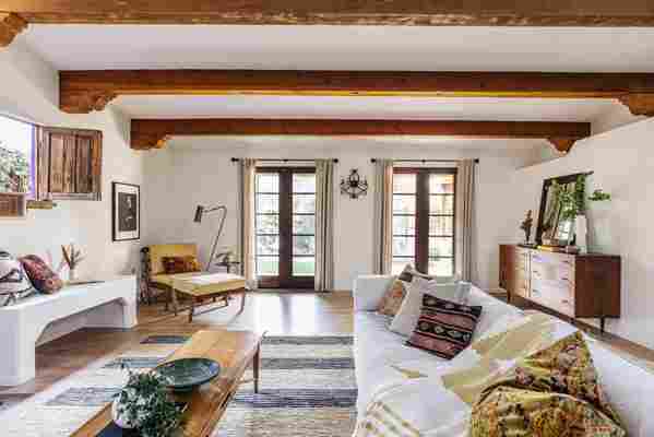 27 Modern Mediterranean Style Home Ideas